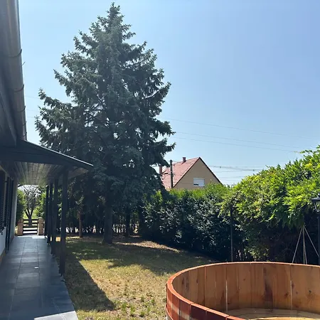 Holiday home Relax Point Fuele